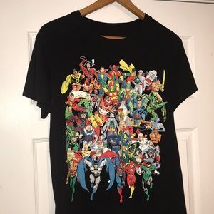 Black DC Comics t-shirt! Small in men’s!